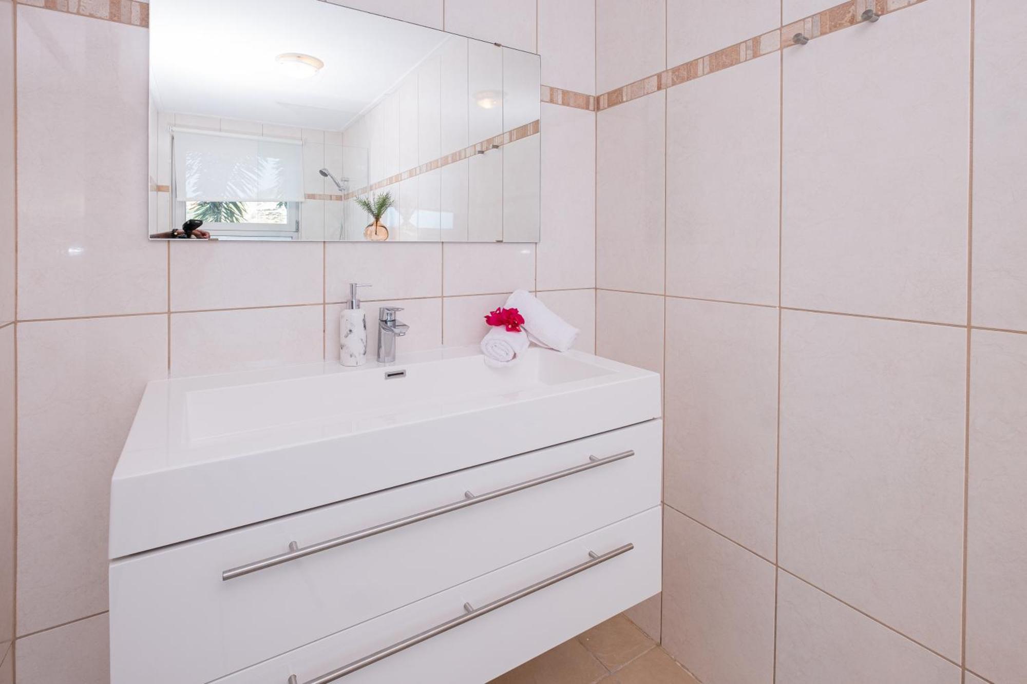 Droom Appartement Met Uitzicht Op De Jachthaven Jan Thiel Bagian luar foto