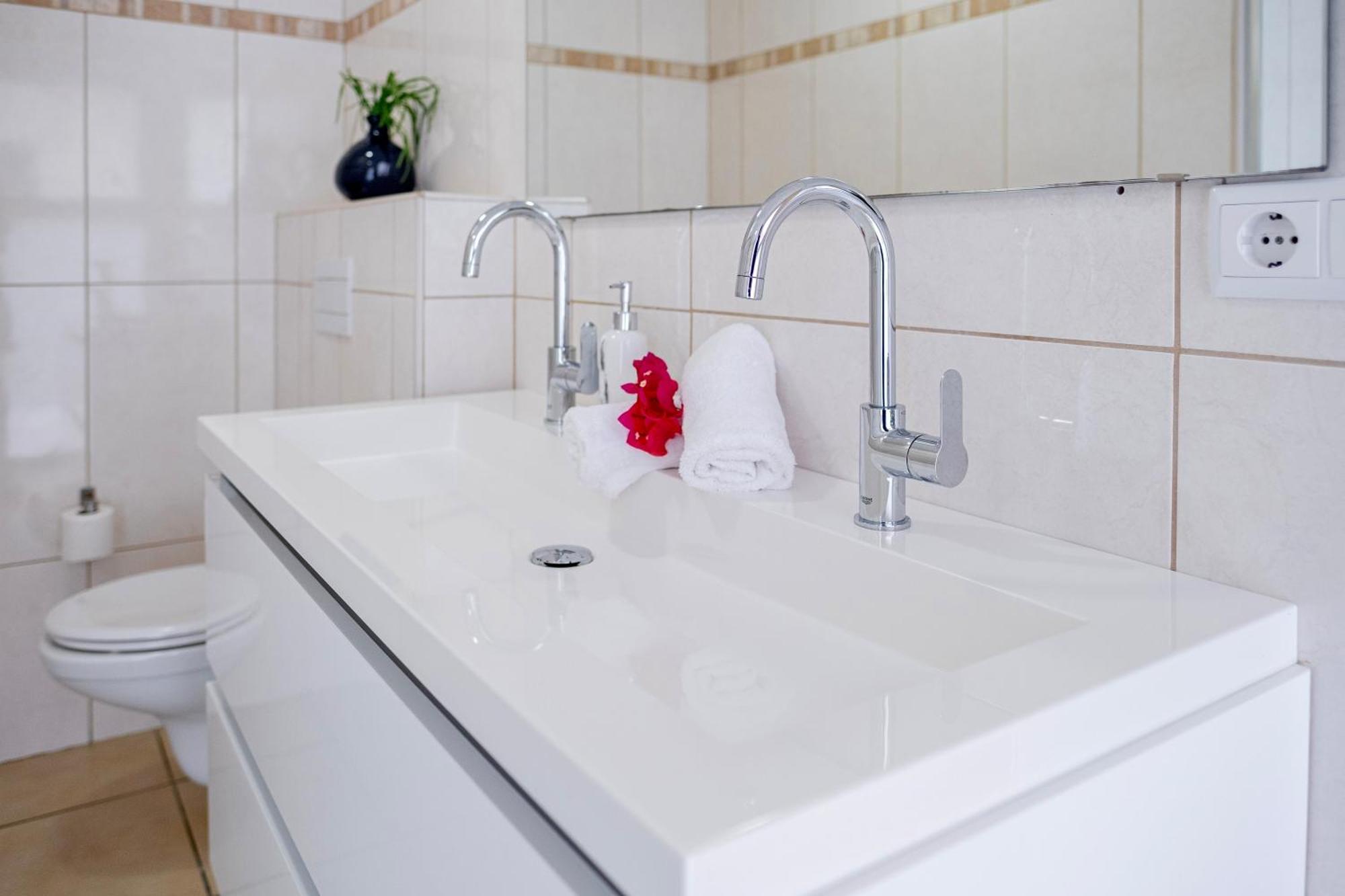 Droom Appartement Met Uitzicht Op De Jachthaven Jan Thiel Bagian luar foto